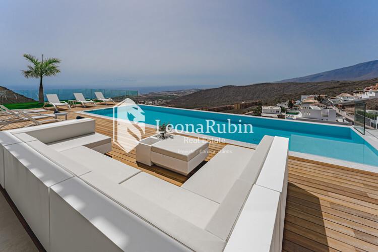 Villa AQUAstar - minimalistic and wonderful, close to the starry sky, great sea view, Tenerife South
