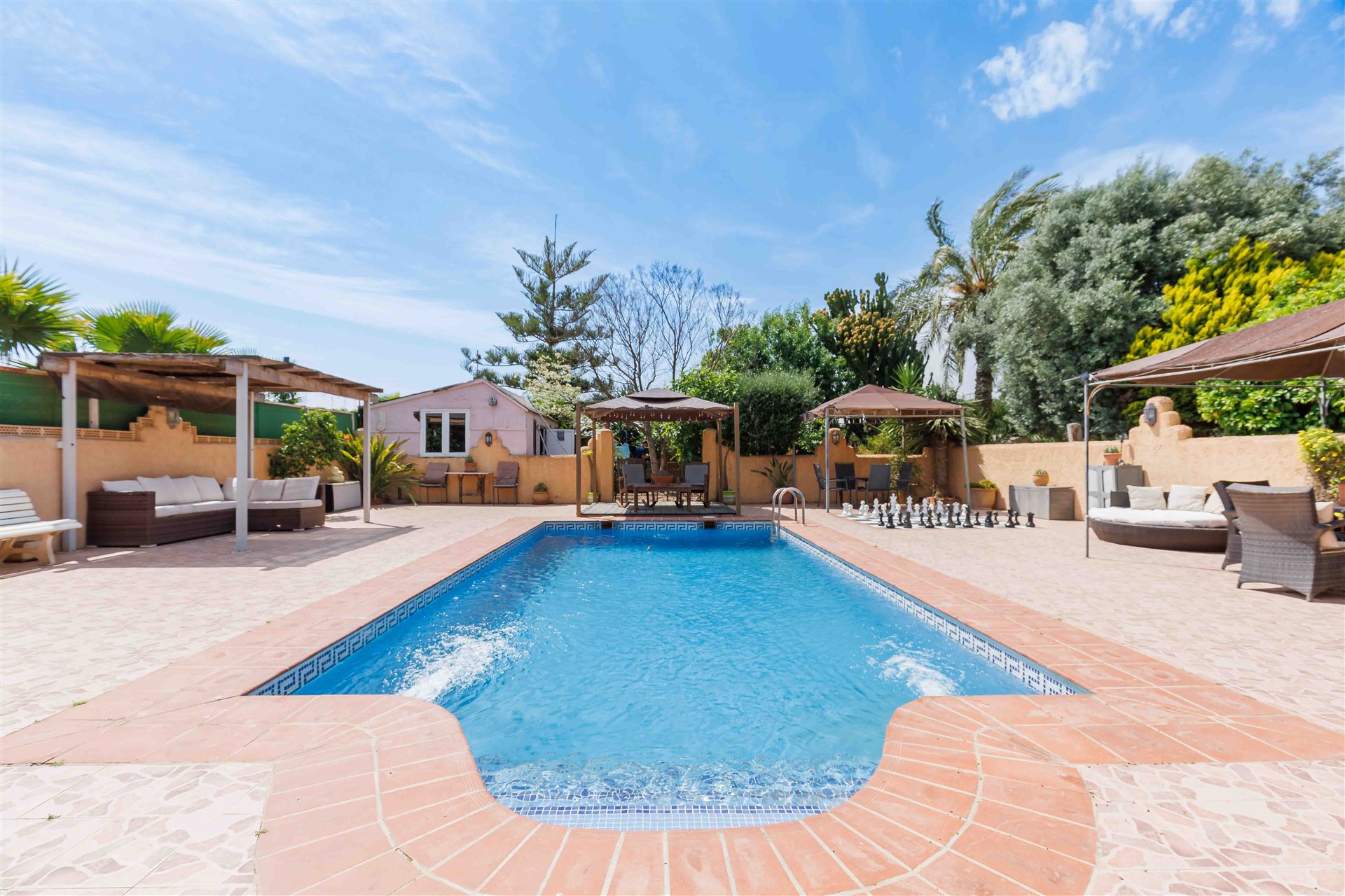 Finca de 4 Chambres, 3 Salles de Bain à Murcia Terrain Spacieux | Piscine Privée | Excellente Vie en