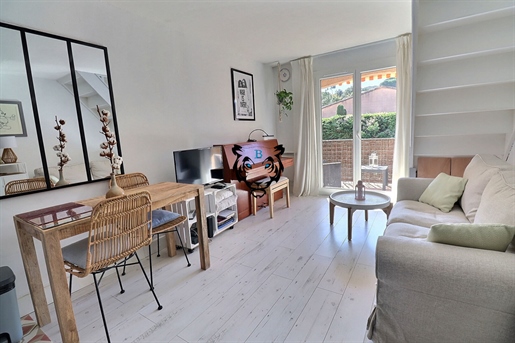 Duplex Sainte Maxime 38 m² (32 loi Carrez) - Terrasse - 15 min à pied de la mer