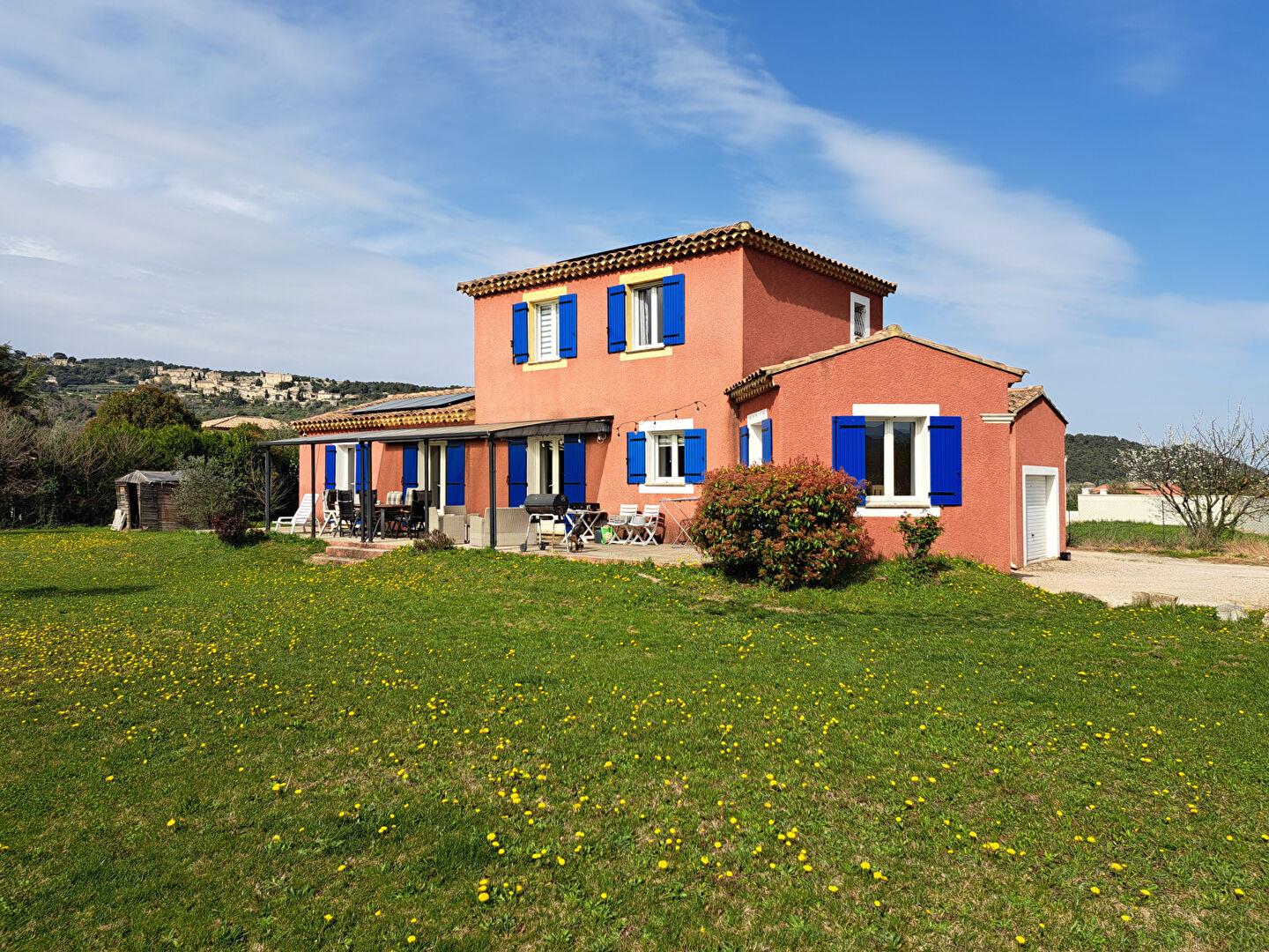 House Near Malaucene 4 bedrooms on large plot