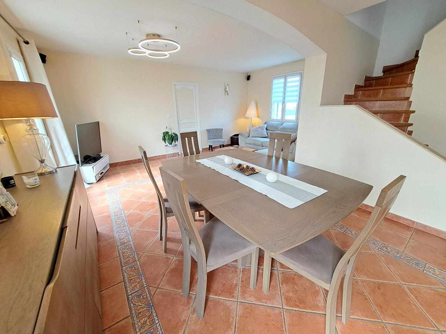 House Near Malaucene 4 bedrooms on large plot