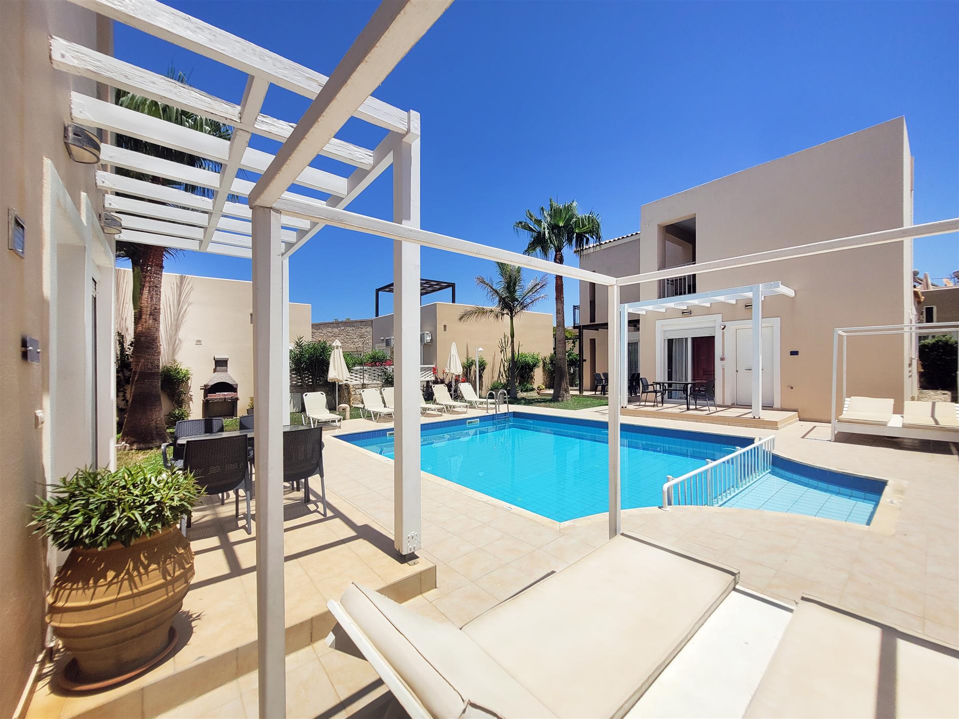  Moderne Wohnung zu verkaufenI in einer Wohnanlage am Meer 