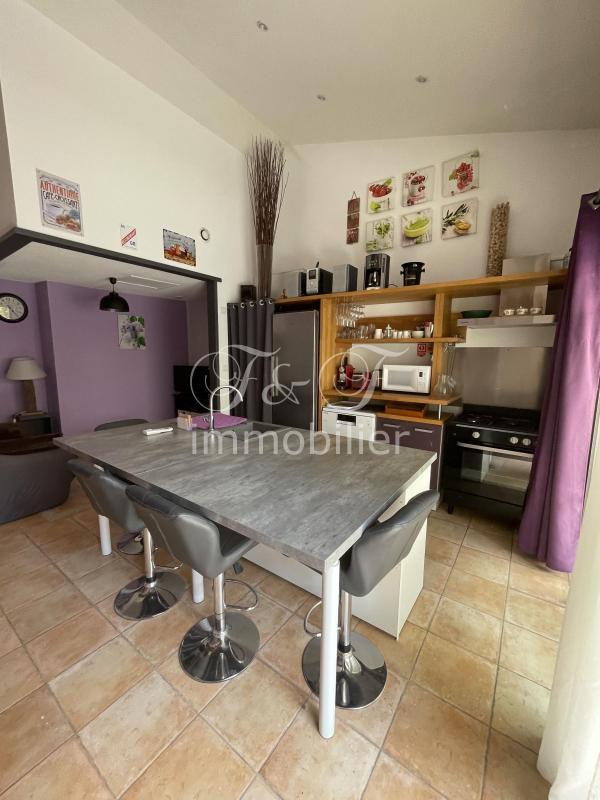 Compra: Vivenda (84220)