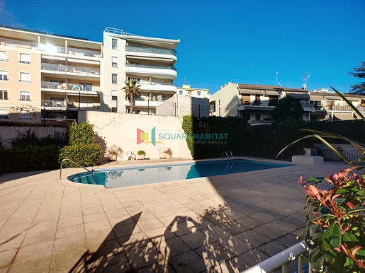 Advert picture