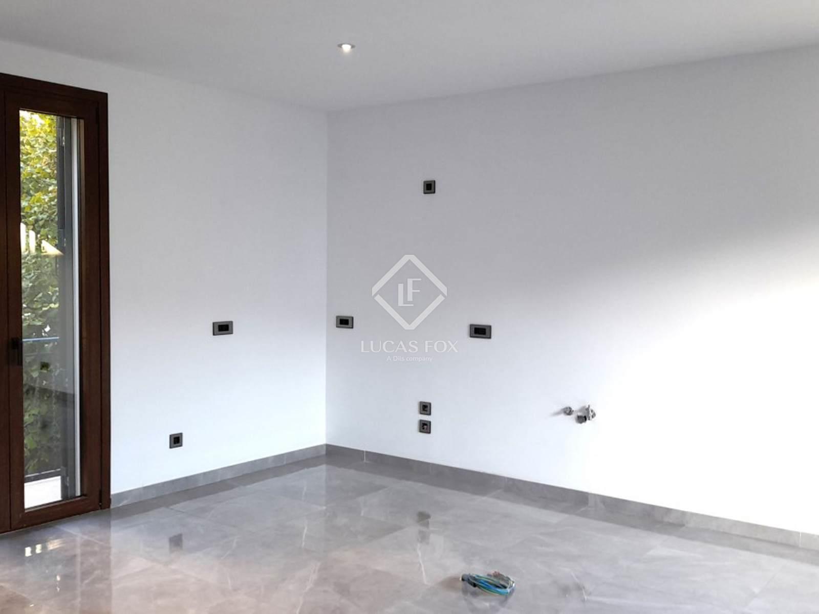Purchase: House (07100)