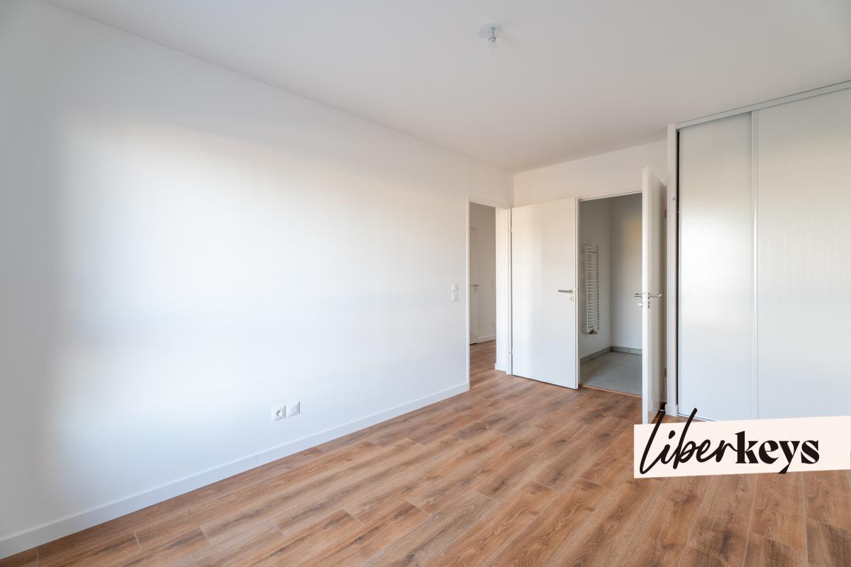 Purchase: Apartment (33520)