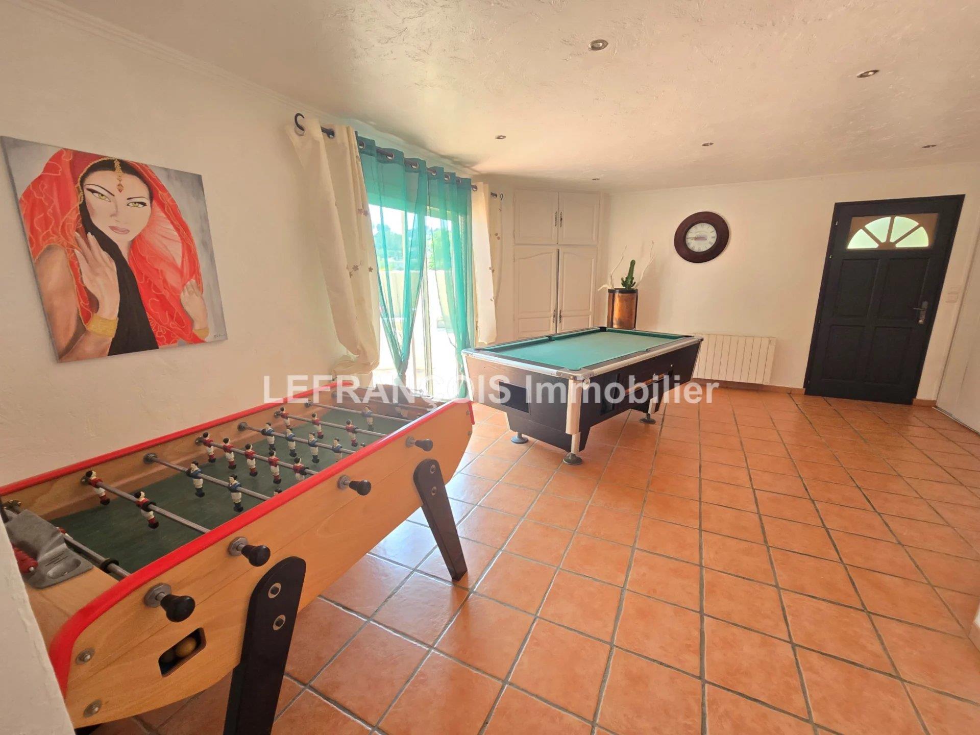 Compra: Vivenda (06530)