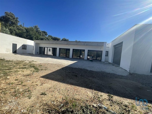 Property with 4 Rooms in Santarém (Marvila), Santa Iria Da Ribeira De Santarém, Santarém (São Salvad