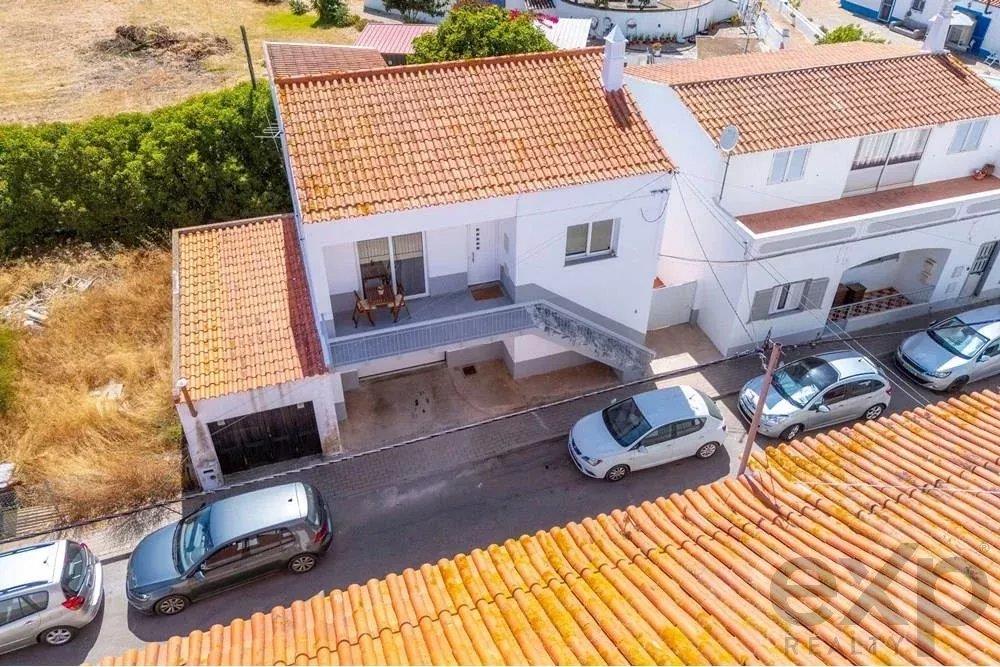 Renovated 3 Bedroom Villa with Garage in Luz de Tavira