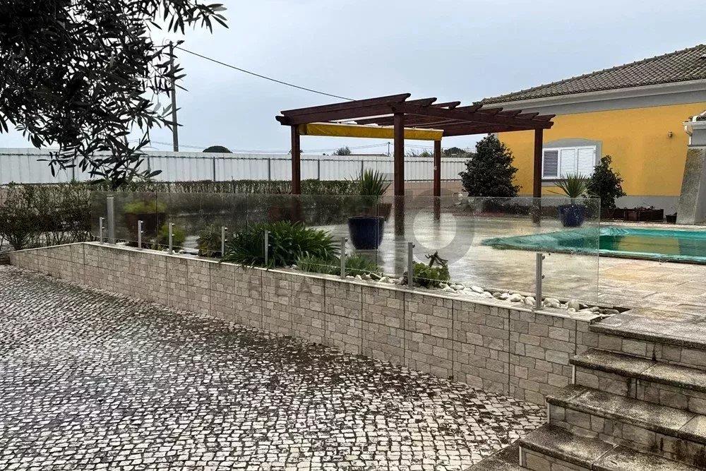 Leben im Einklang mit der Natur — Freistehendes einstöckiges Haus T4+2 mit Schwimmbad in Pinhal Novo
