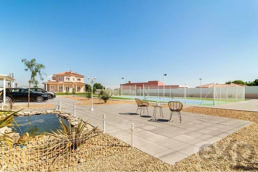 Quinta T4 com Guest House T2 em Azeitão com Piscina 5.212m2 de Terreno