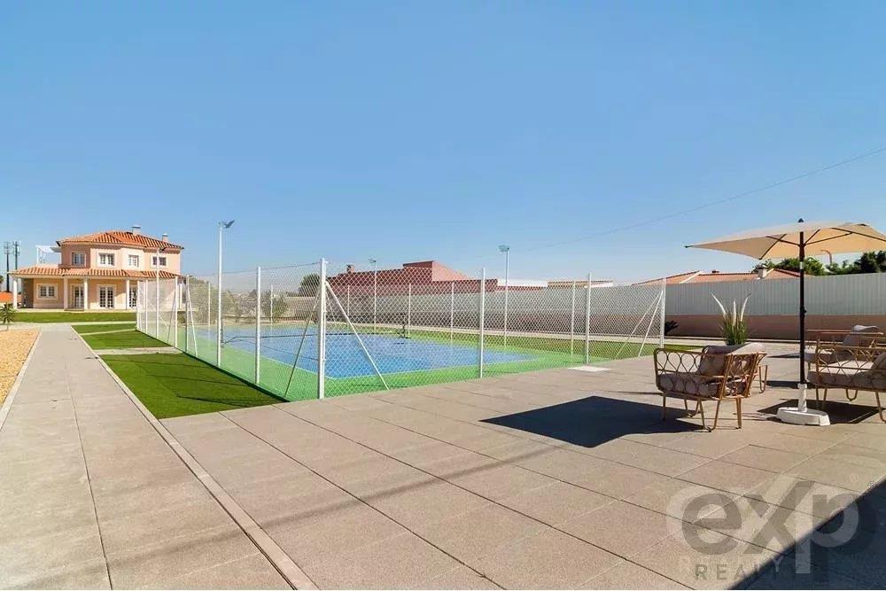 Quinta T4 com Guest House T2 em Azeitão com Piscina 5.212m2 de Terreno