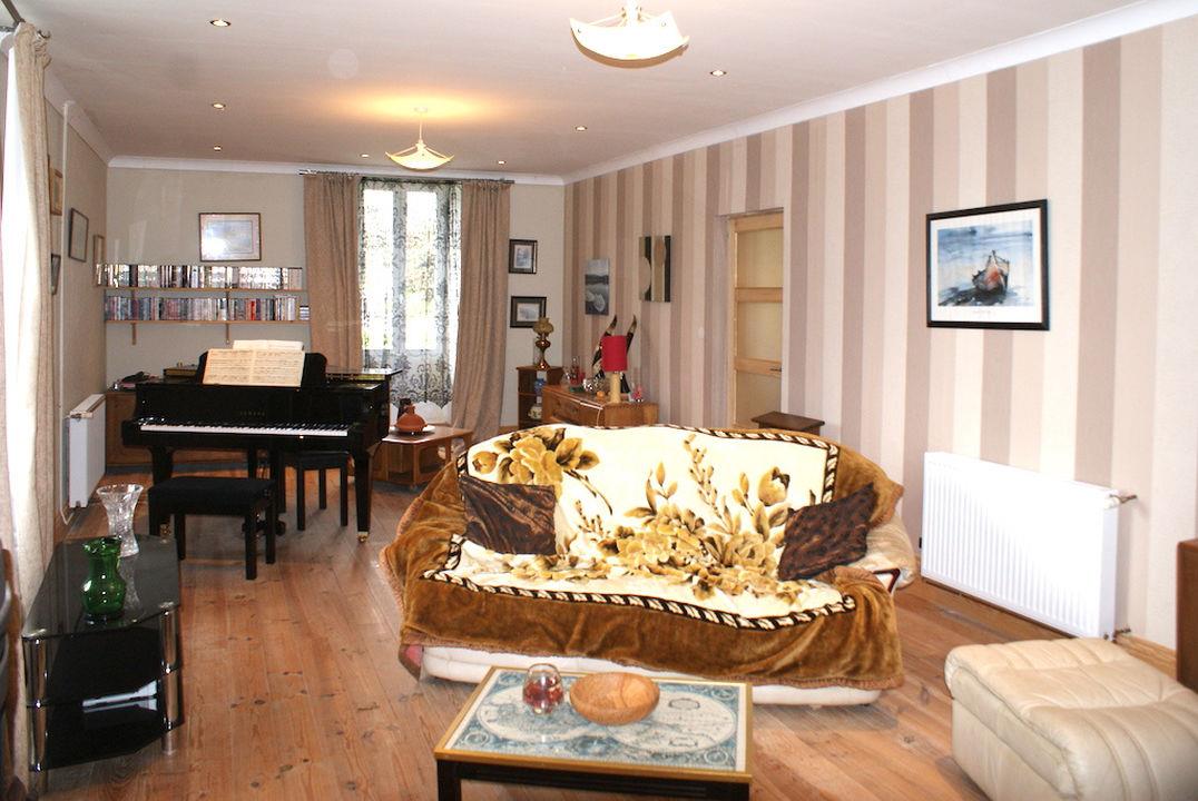 Purchase: House (16360)