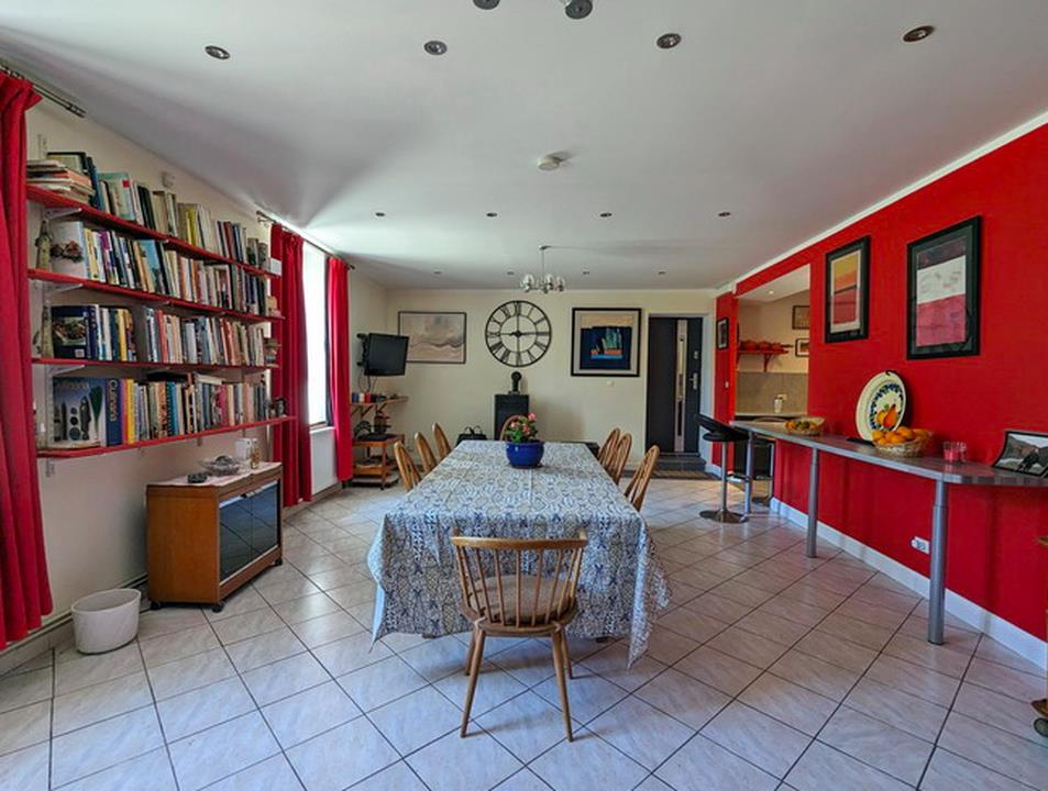 Purchase: House (16360)
