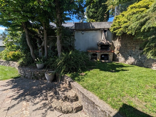 House with garden and garage Chambery