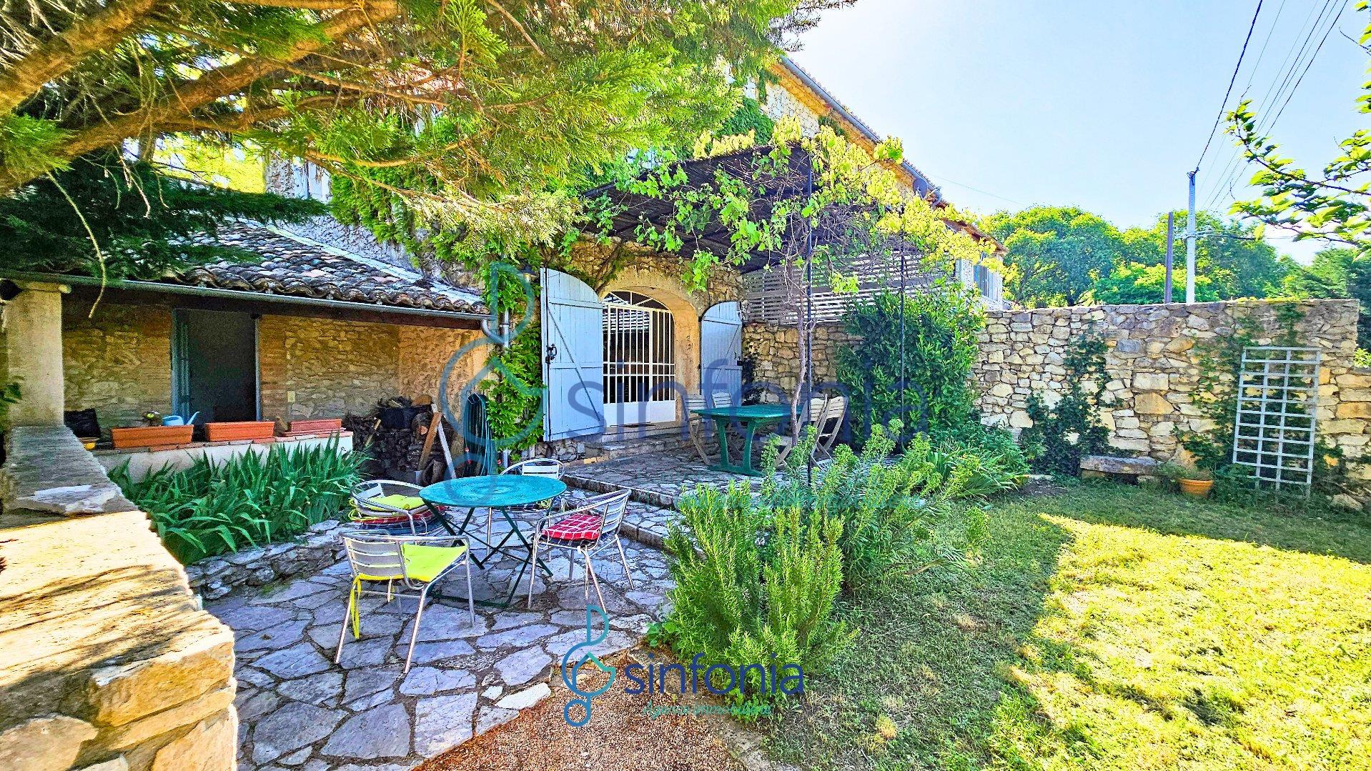 Maison à vendre, 110m², Lussan