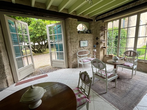 Elegante Casa Notable en Marciac (32), sin obra, con casa de artistas o casa rural, parque amurallad