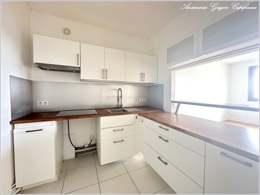 Chartres Centre - 3 bedroom apartment, surface area - 85.52 m², 2 parking spaces, 2 cellars