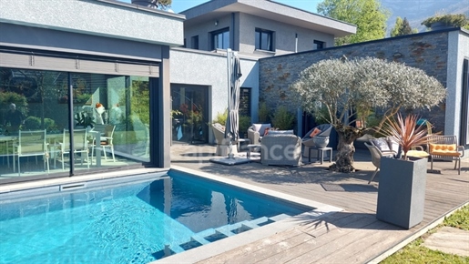 Dpt Savoie (73), à vendre Drumettaz Clarafond Villa 6P avec Piscine