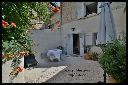 Dpt Vaucluse (84), zu verkaufen Lauris Typ 2 Dorfhaus von ca. 50 m2 mit Garten