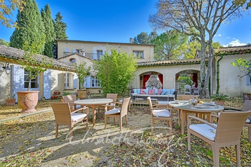 Near Montpellier, majestic Provençal Mas of 534 m² - Land of 14,328 m²