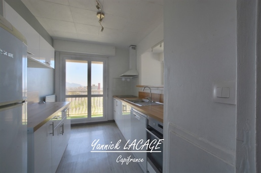 New for sale 3-room apartment 13010 Marseille 62 m2 with cellar and closed box in a tree-fille