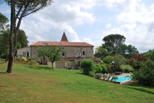 Charaktervolles Haus im Quercy Blanc mit Gästehaus und Schwimmbad