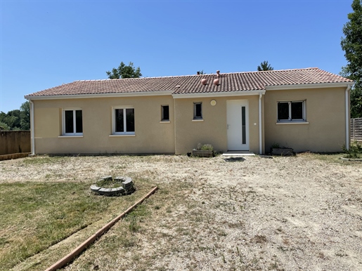 Belle Maison Contemporaine Avec 4 Chambres et Piscine