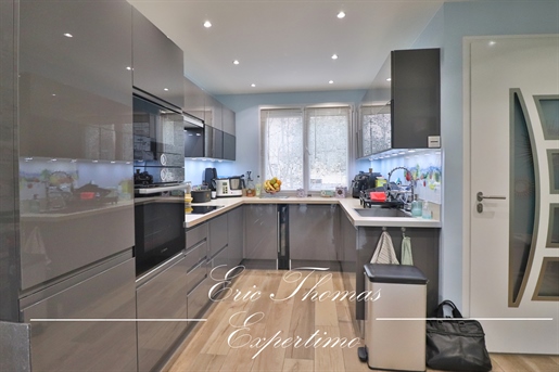 Luxury 3-room apartment in joint ownership without charges.