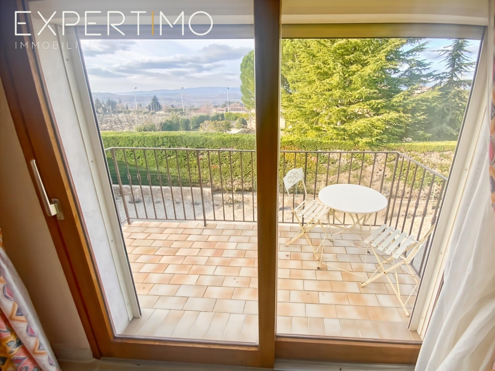 Apartment With 2 Bedrooms, Pool And Terrace With View Of The Village Of Bonnieux