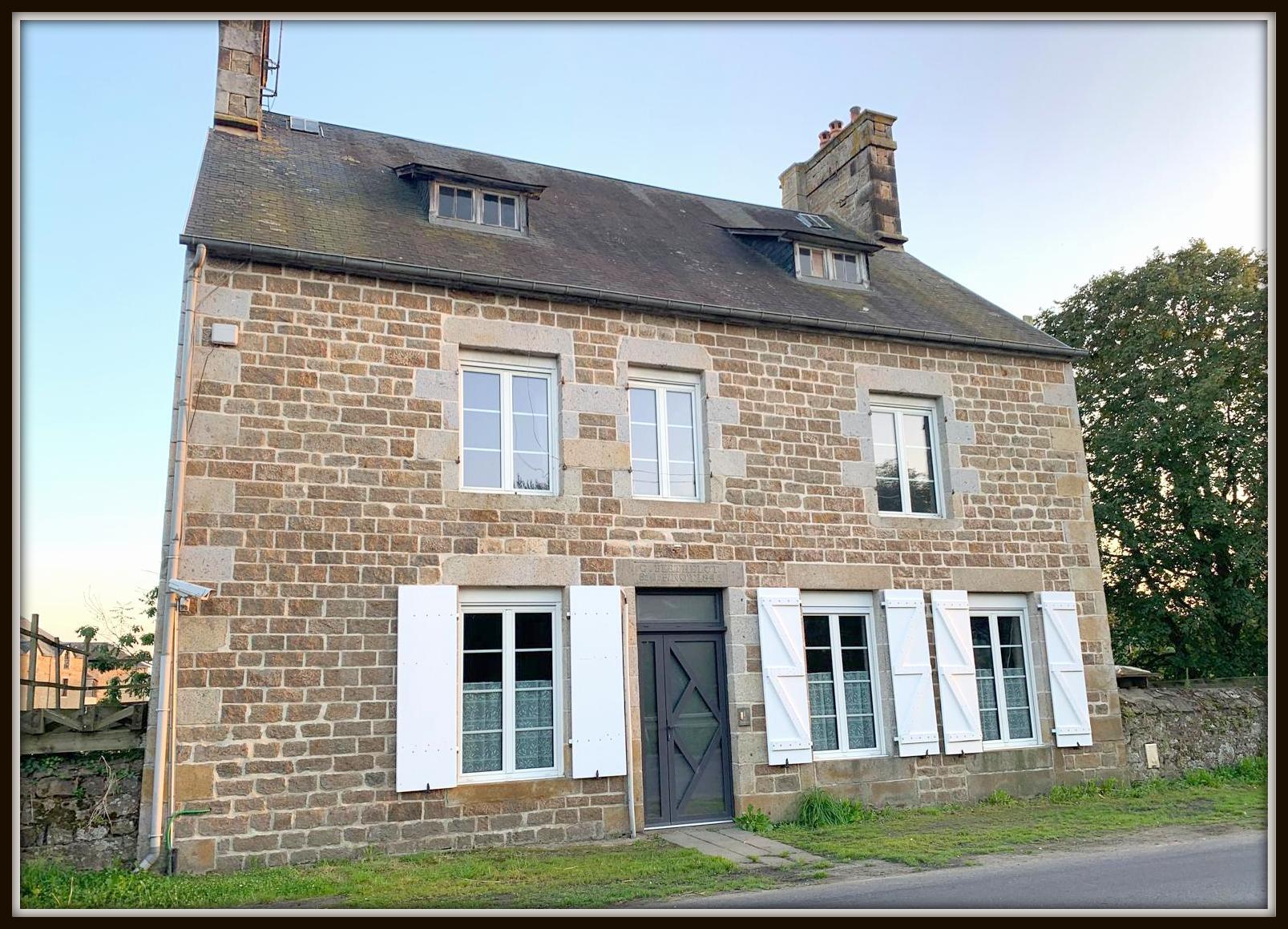 Mont-Saint-Michel Bay area - Stone property with outbuilding - view of the Sélune - Land: 1820 m2