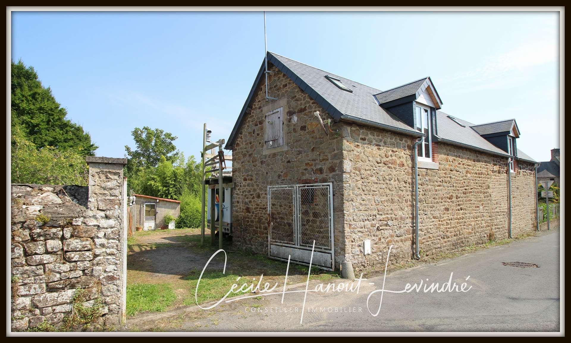 Mont-Saint-Michel Bay area - Stone property with outbuilding - view of the Sélune - Land: 1820 m2
