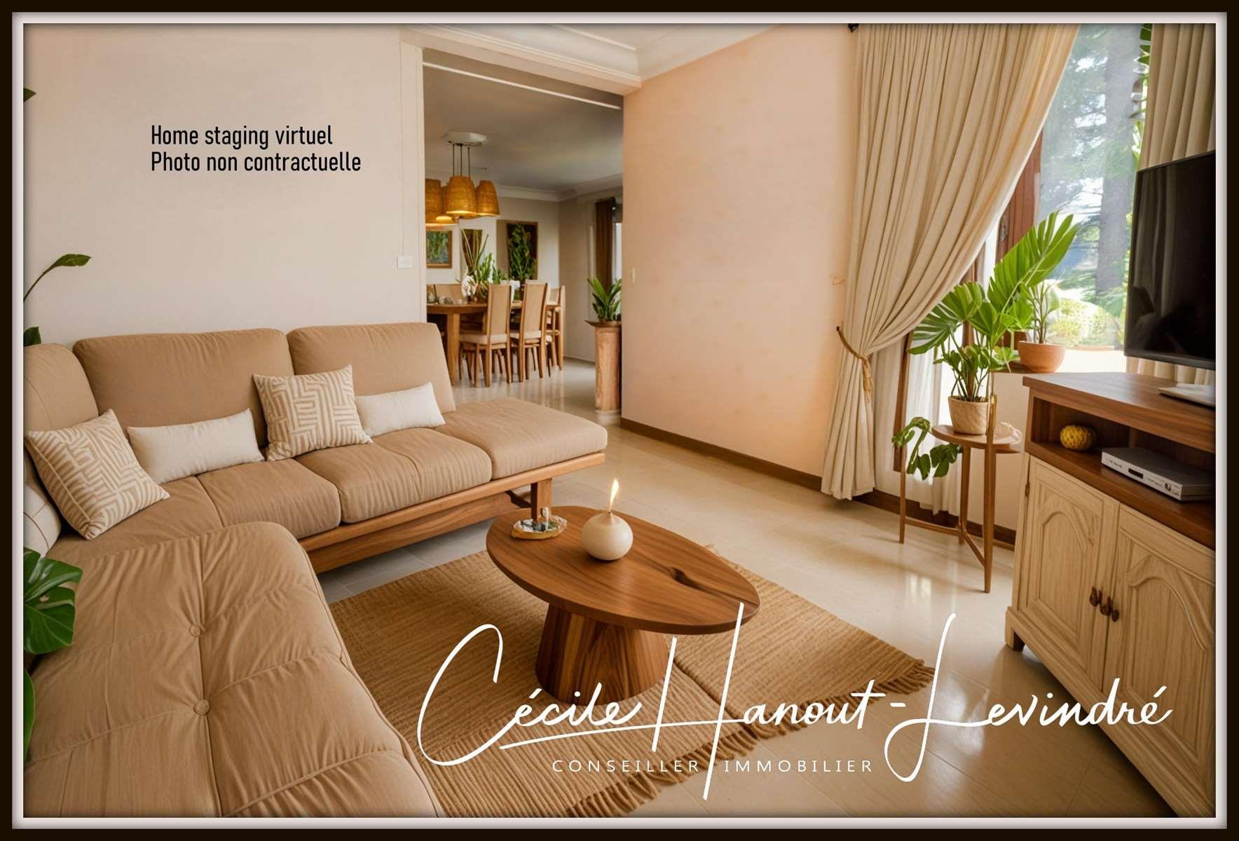 Mont-Saint-Michel Bay area - 165 m2 pavilion with basement - 5 bedrooms - 1662 m2 plot.