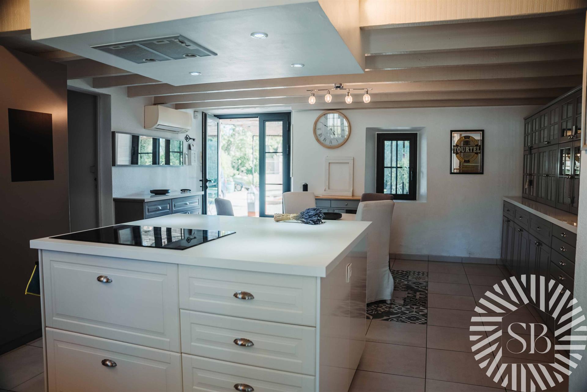 Maison à vendre, 275m², Noves