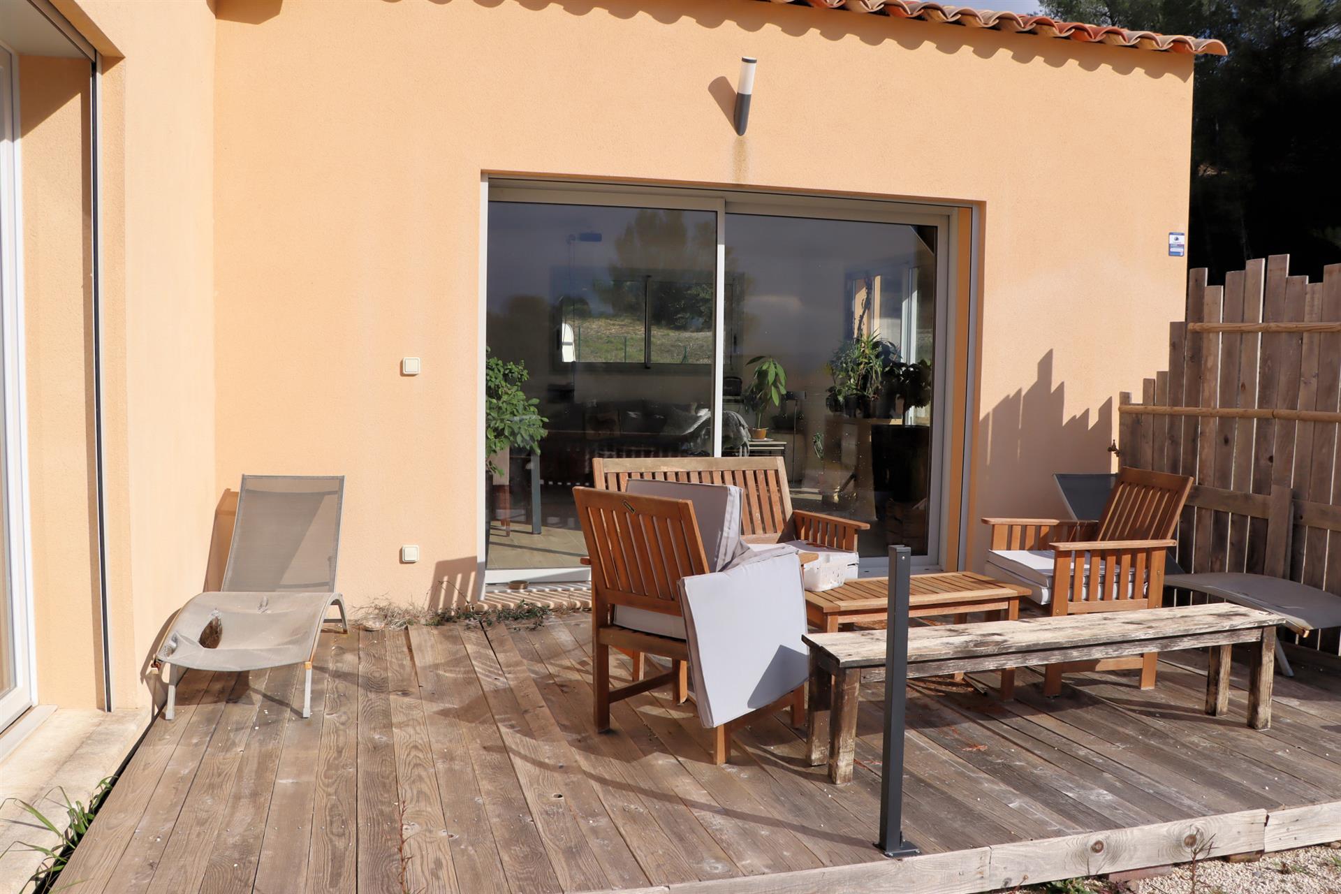 New villa in Saint Saturnin lès Apt