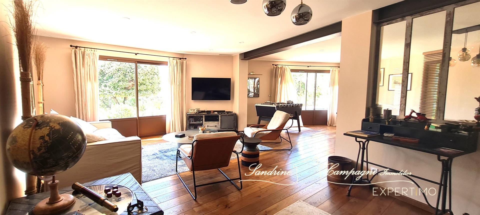 Compra: Vivenda (84410)