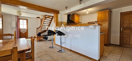 Exclusivité! Duplex 4 pièces, 75m2 avec cheminée, mezzanine et balcons, Passy