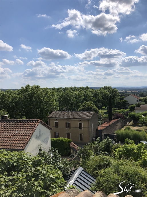 Dorpsboerderij in de buurt van Uzès