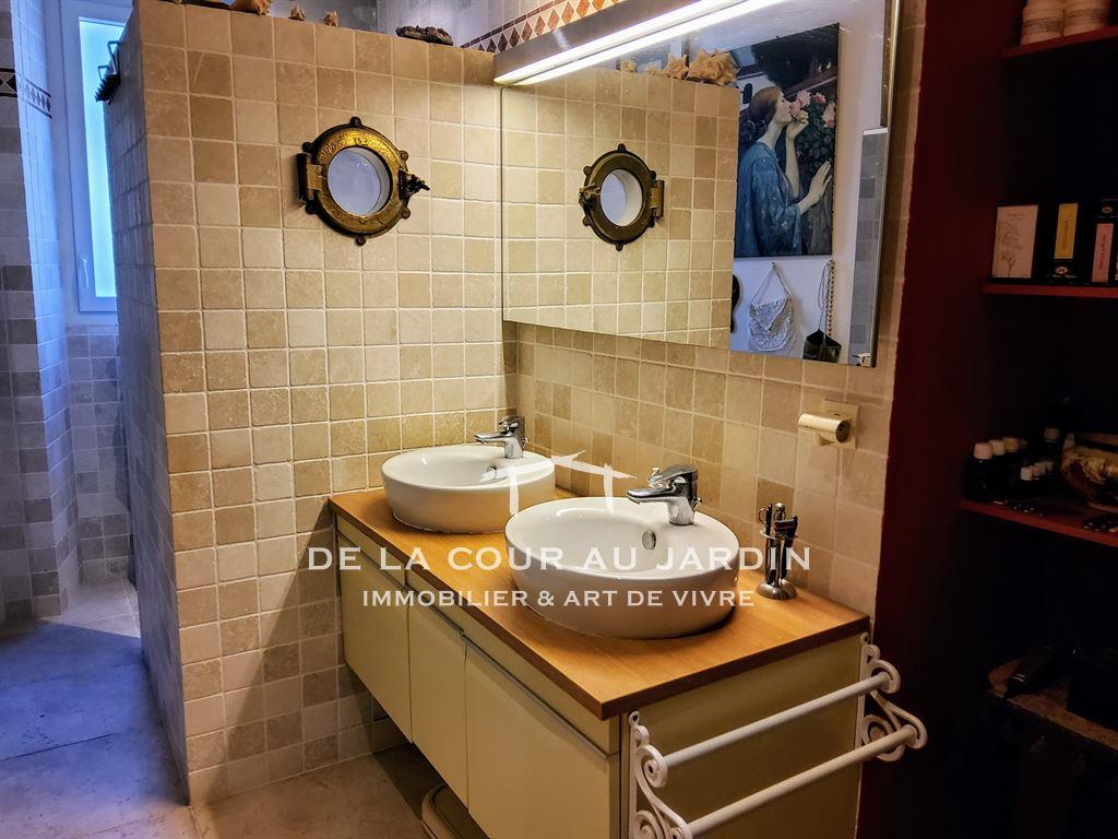 Kupnja: Kuća (24300)