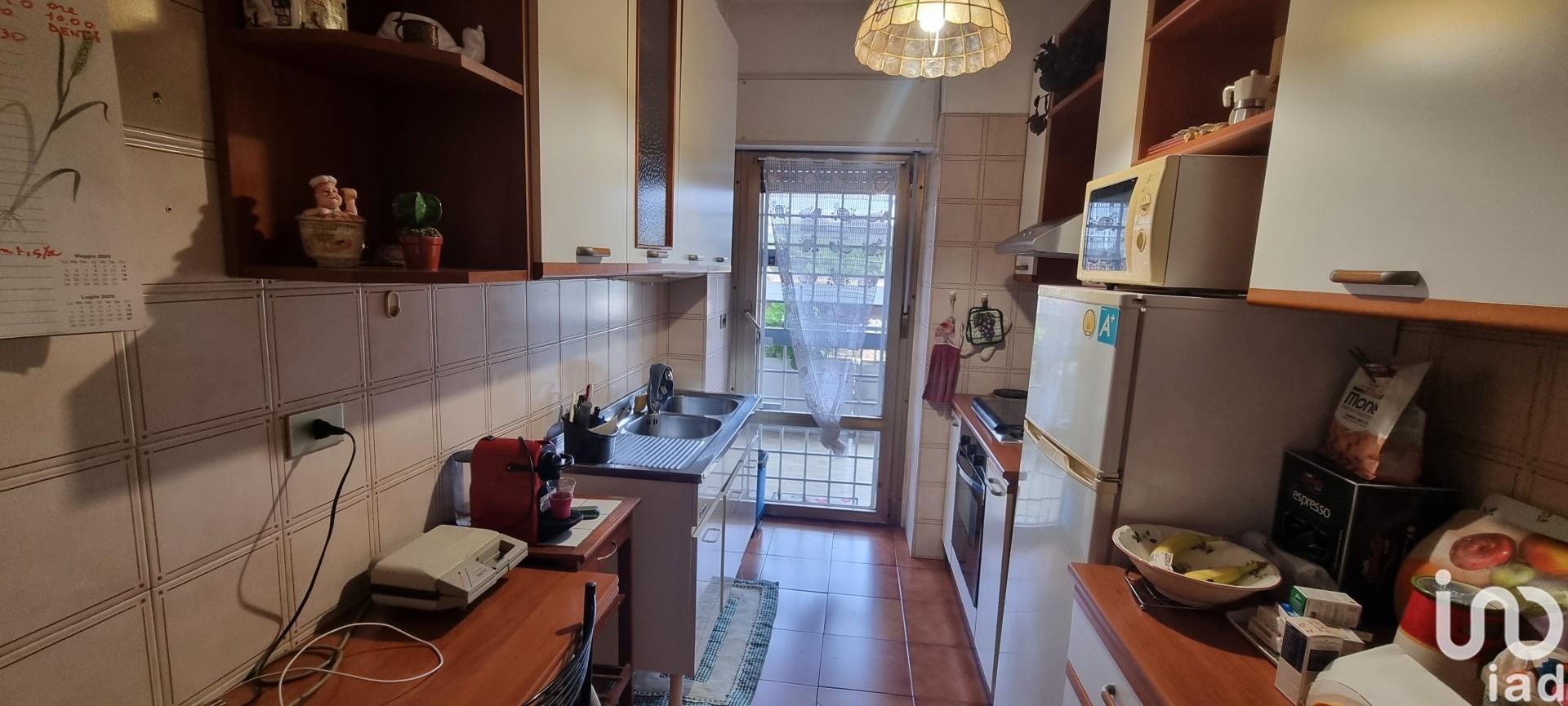 Sale Apartment 77 m² - 2 bedrooms - Rome