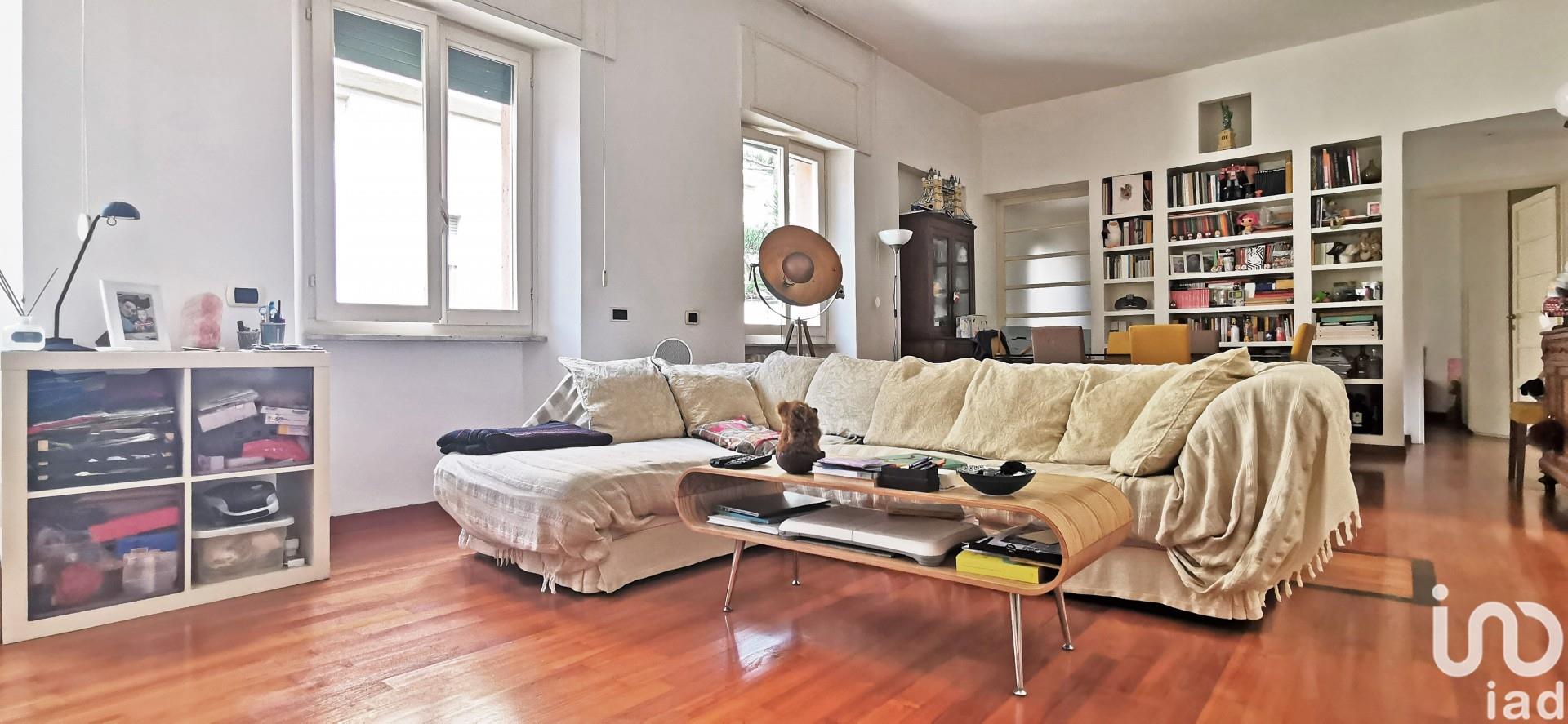 Sale Apartment 85 m² - 1 bedroom - Rome