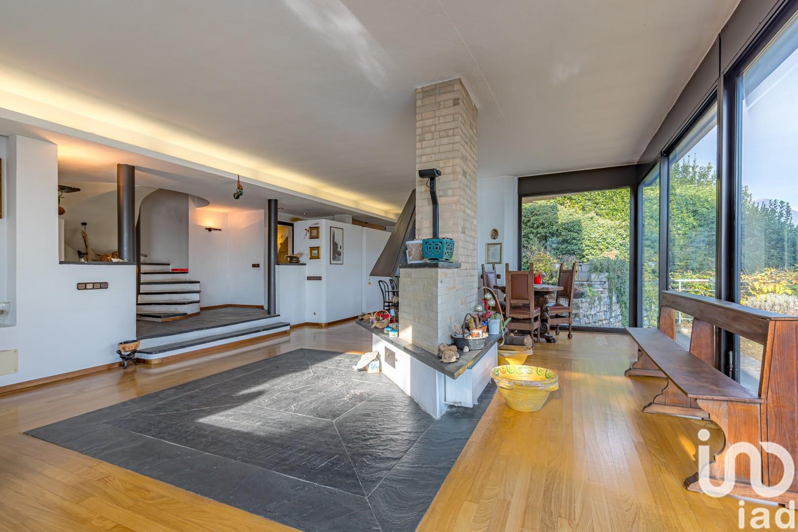 Sale Home 263 m² - 4 bedrooms