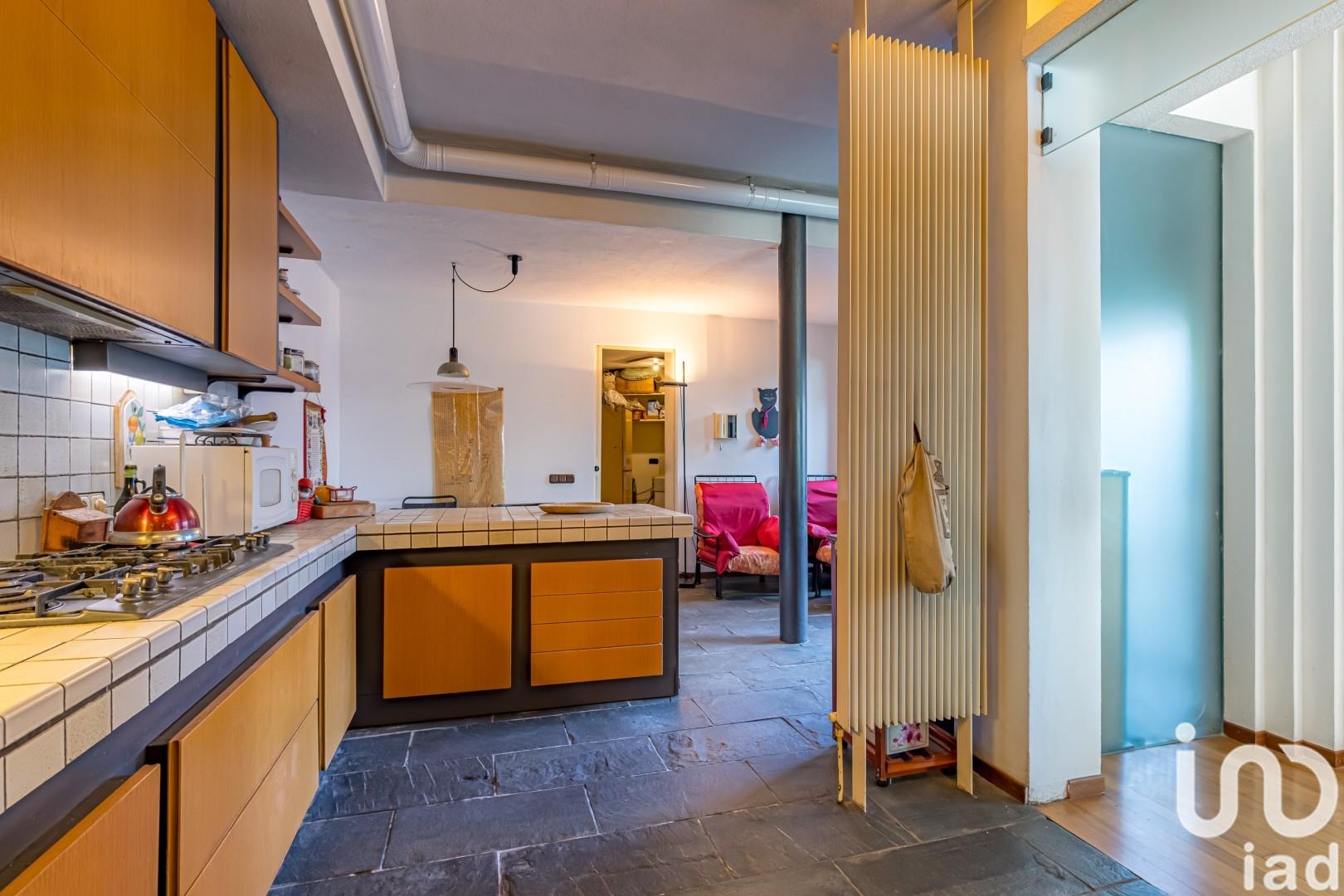 Sale Home 263 m² - 4 bedrooms