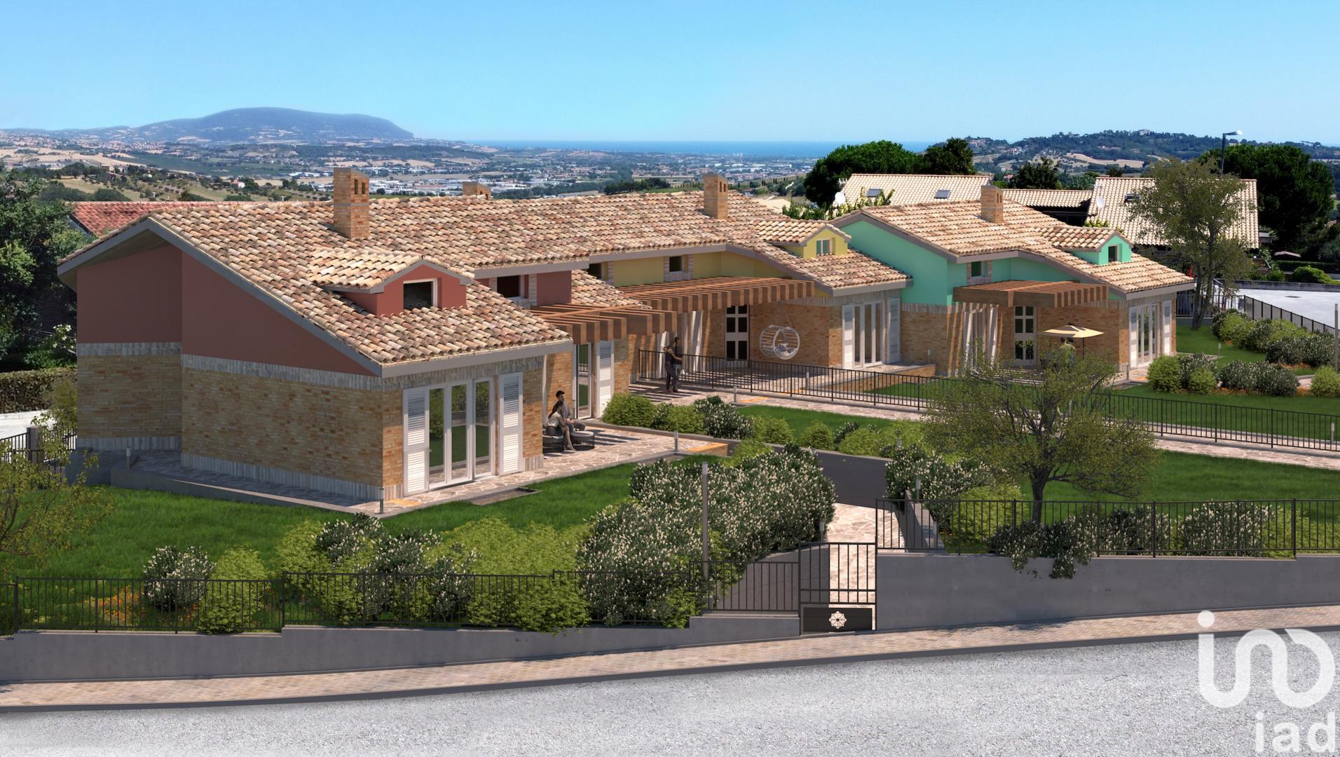 Sale Detached house / Villa 250 m² - 3 bedrooms - Recanati