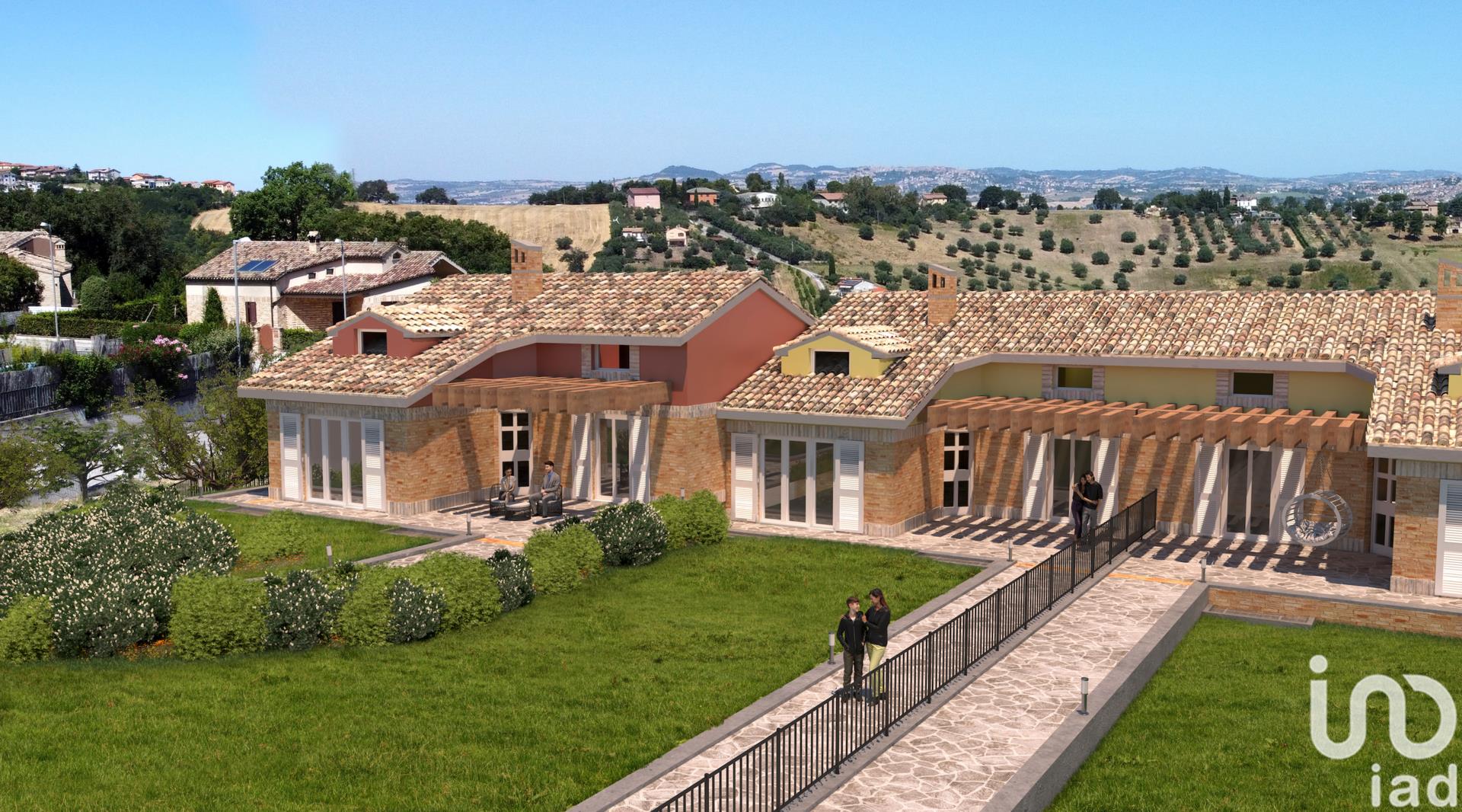Sale Detached house / Villa 250 m² - 3 bedrooms - Recanati