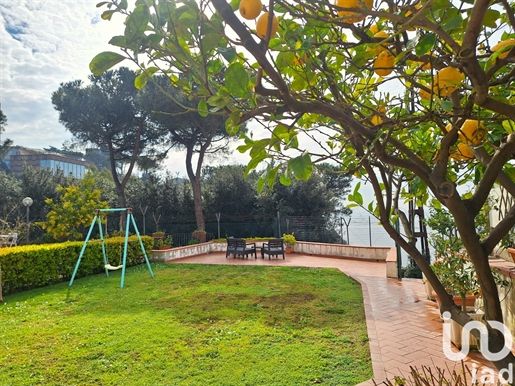 Sale Apartment 243 m² - 3 bedrooms