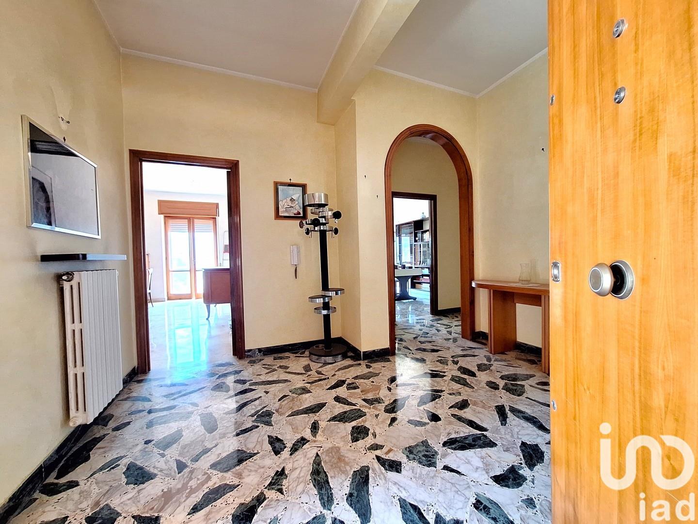 Sale Apartment 180 m² - 6 bedrooms