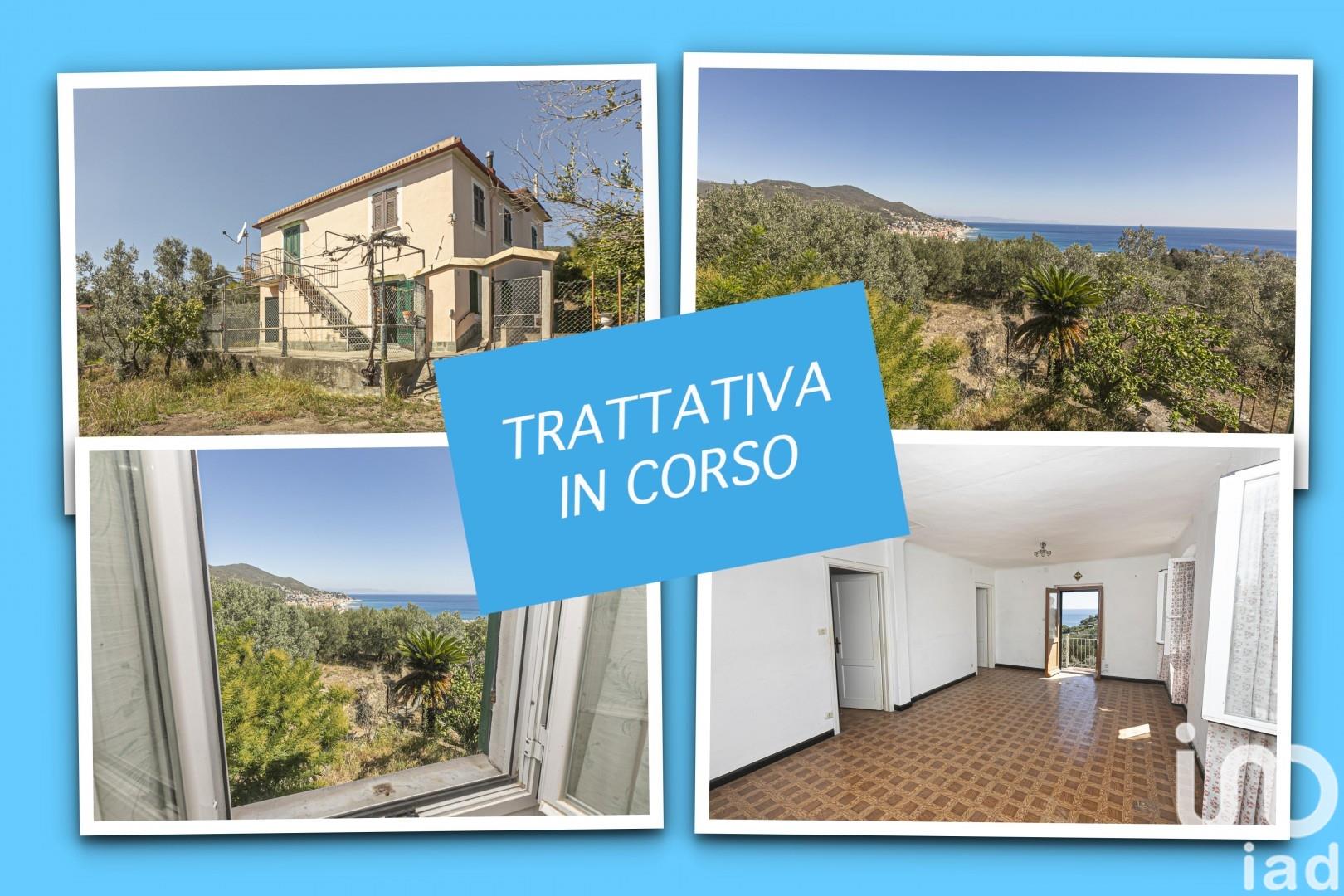 Sale Detached house / Villa 170 m² - 4 bedrooms - Varazze