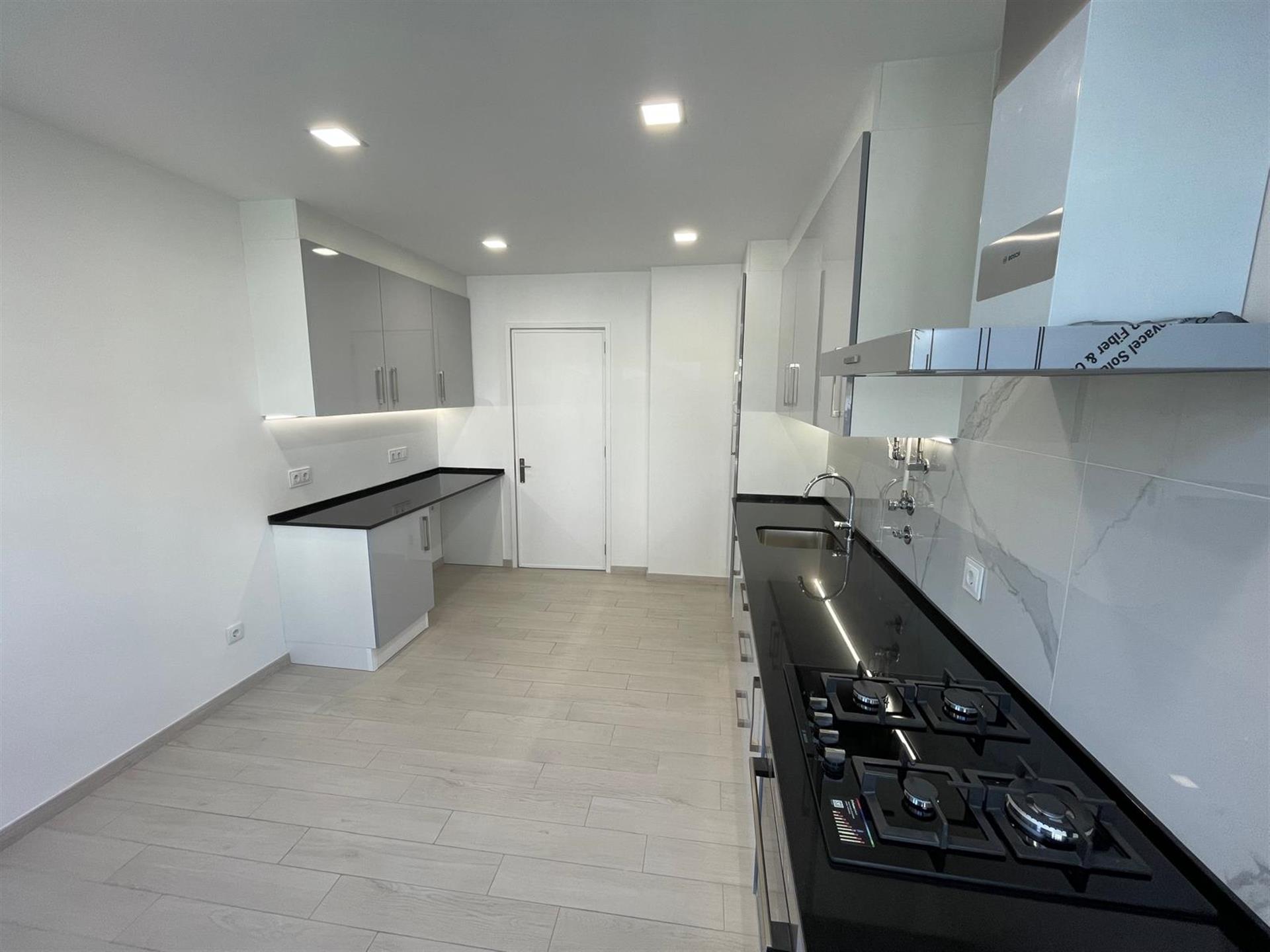 Apartamento T5 de Luxo Negociável