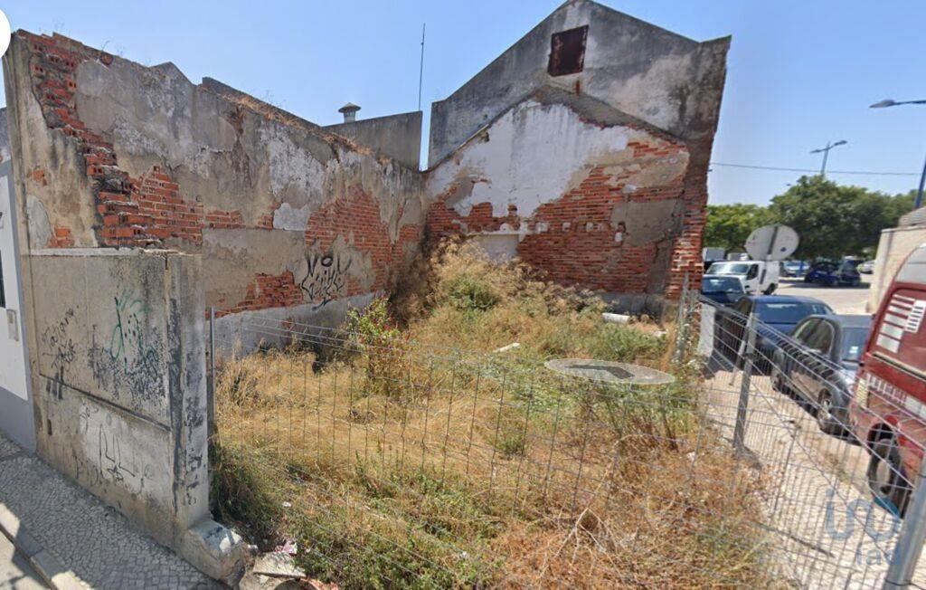 Ground in Montijo e Afonsoeiro with 190,00 m²